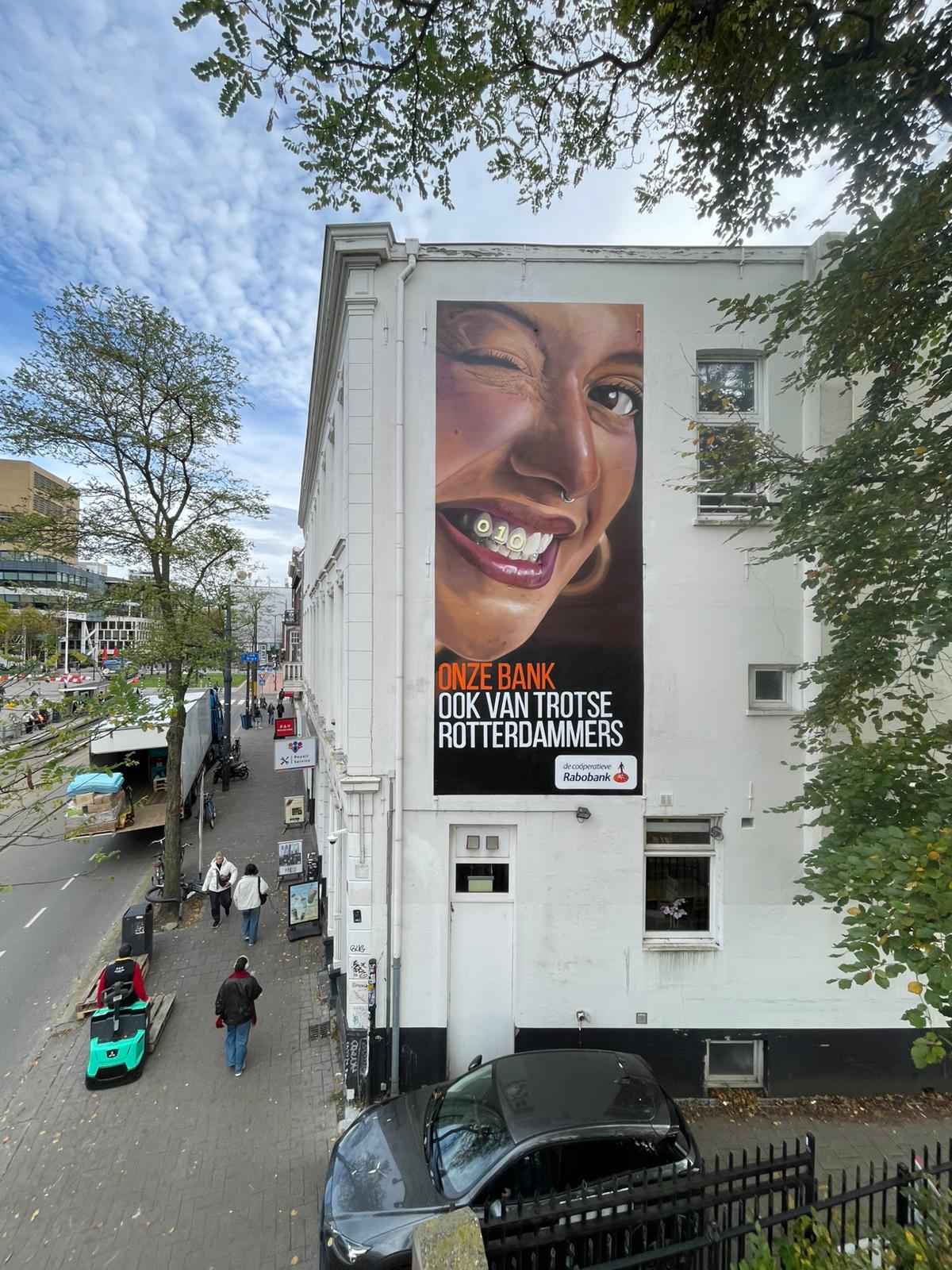 1. Rabobank reclame muurschildering Kruiskade Rotterdam