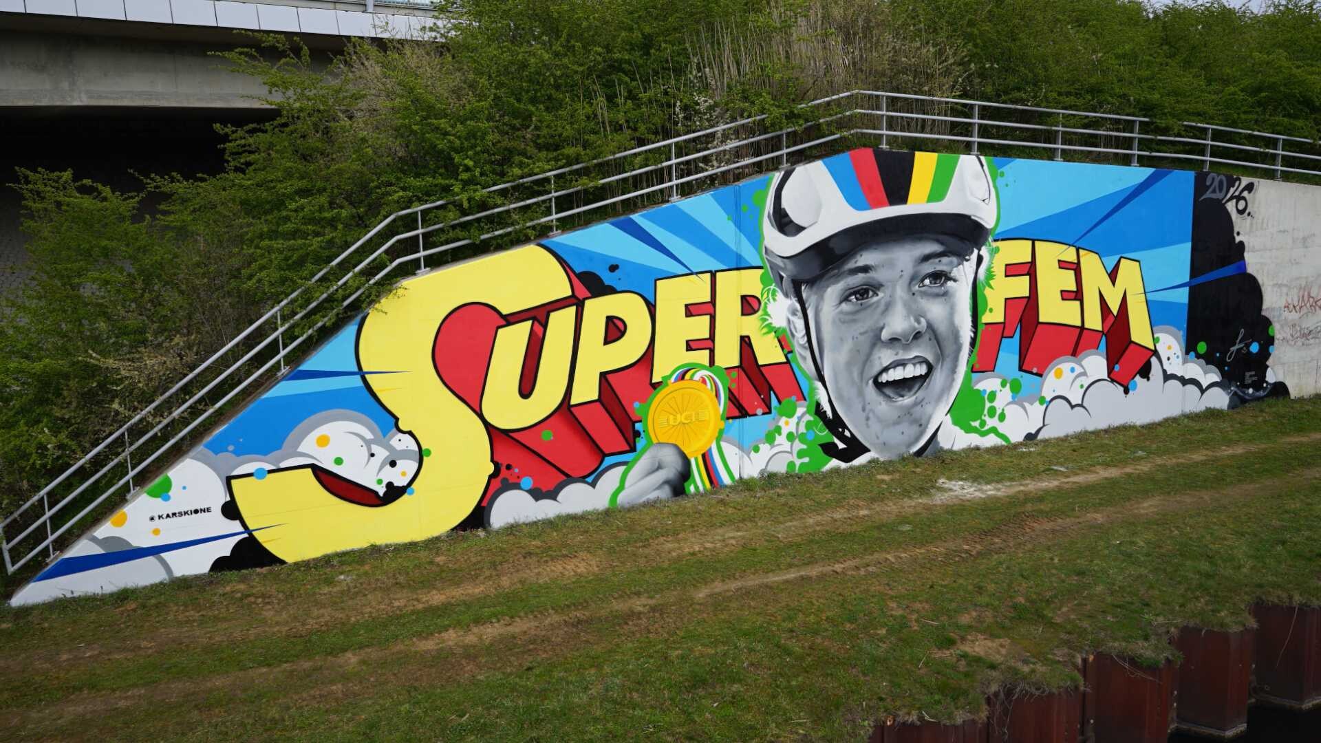 Fem van Empel Mural vrijstaand