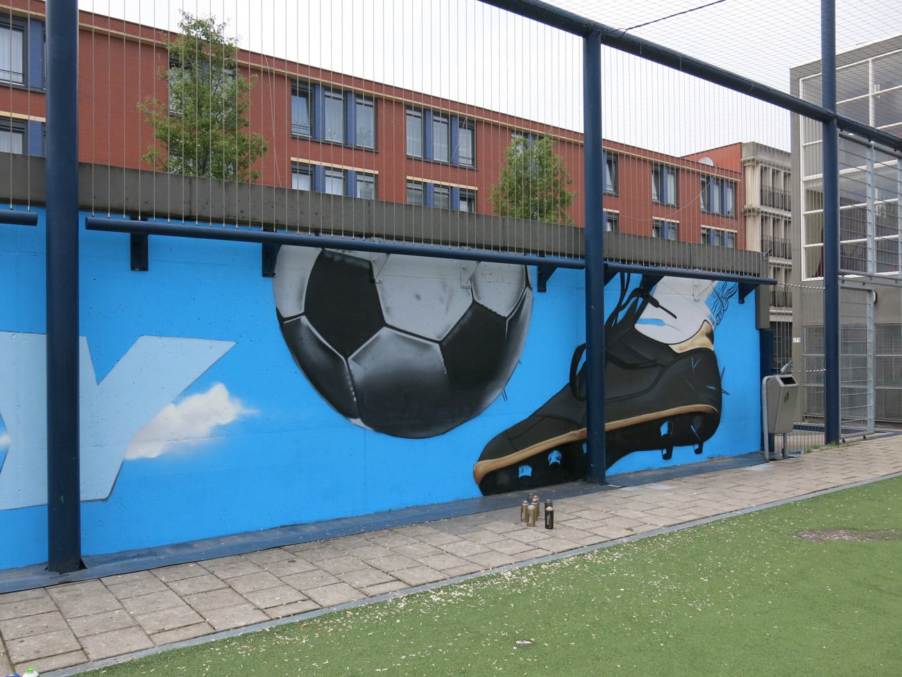 Muurschildering cruyf voetbal graffiti